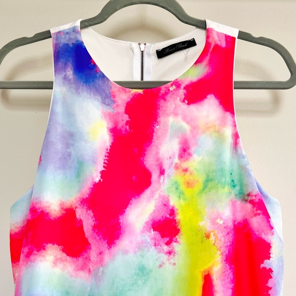 Honey Punch Small Tie-Dye Print Shift Dress! - Picture 4 of 13